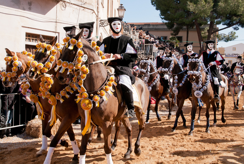 Incentive-teambuilding-sardegna-carnevale-saistours-4
